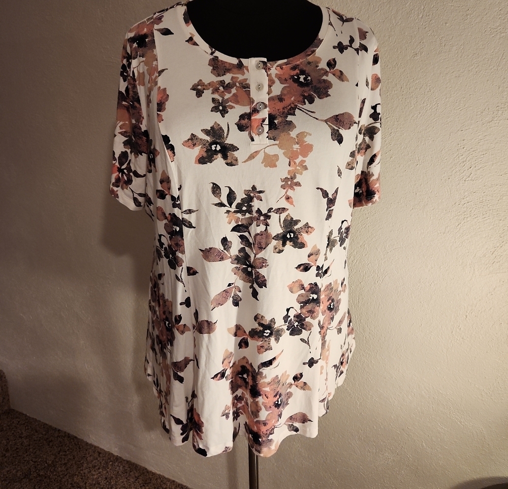 D&CO Women's Tunic Floral Short Sleeve Size 2X